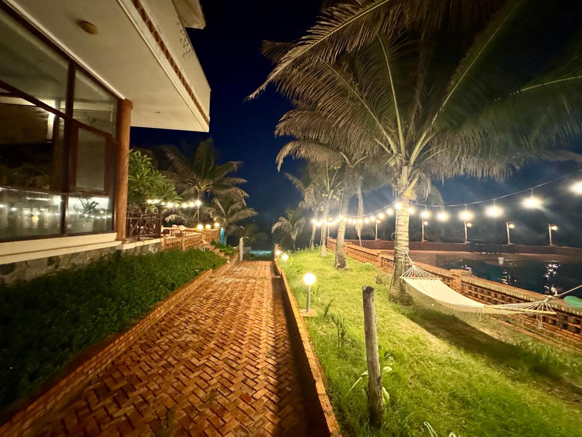Blue Sailing Resort - Canh Buom Xanh Xom Tram Exteriör bild